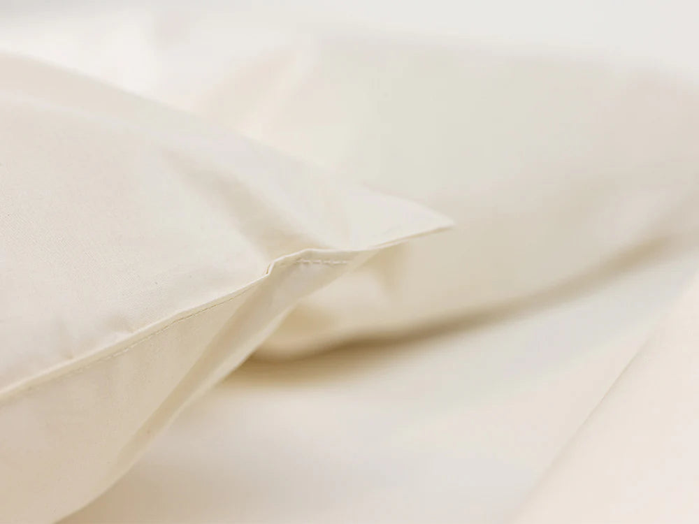 Childrens pillows - Close up of Floks Luxury wool toddler pillow