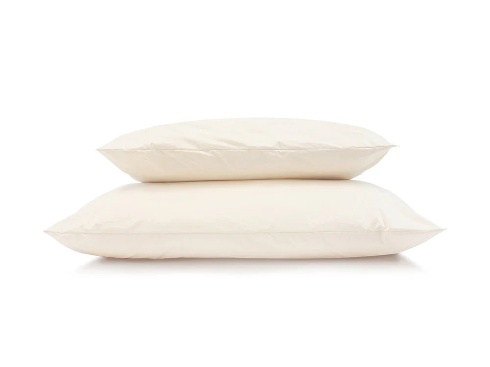 Childrens pillows - Side shot of Floks toddler wool pillows