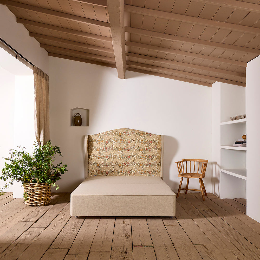 Outlet: The Arthur Bed (King size): ex-display