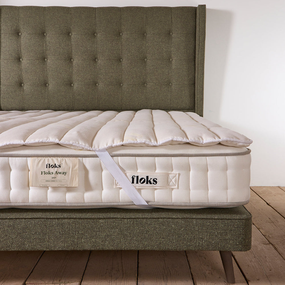 Outlet: Single luxury deep mattress topper