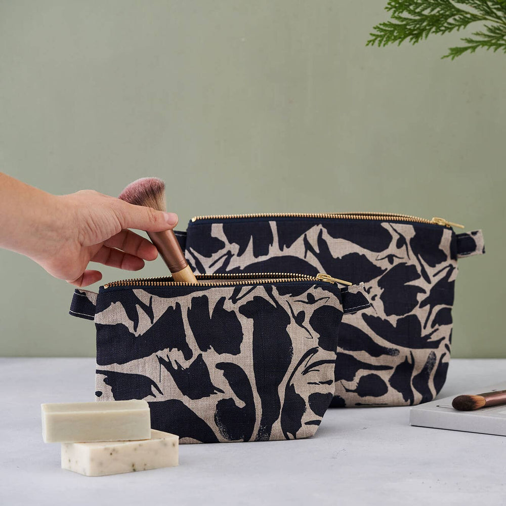 Blasta Henriet - Toiletry Bag - 100% Linen